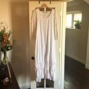 BoHo White Dress with Lace Long sleeve Top Insert